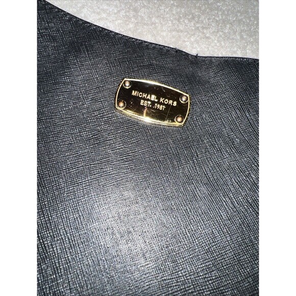 Michael Kors Crossbody Bag - Picture 2 of 8